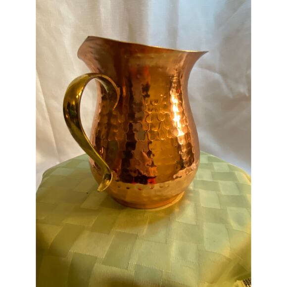 Hammered Copper Shiny Pitcher Vase BrassHandle Decorative Only. 6 inch tall VGUC - Picture 12 of 15